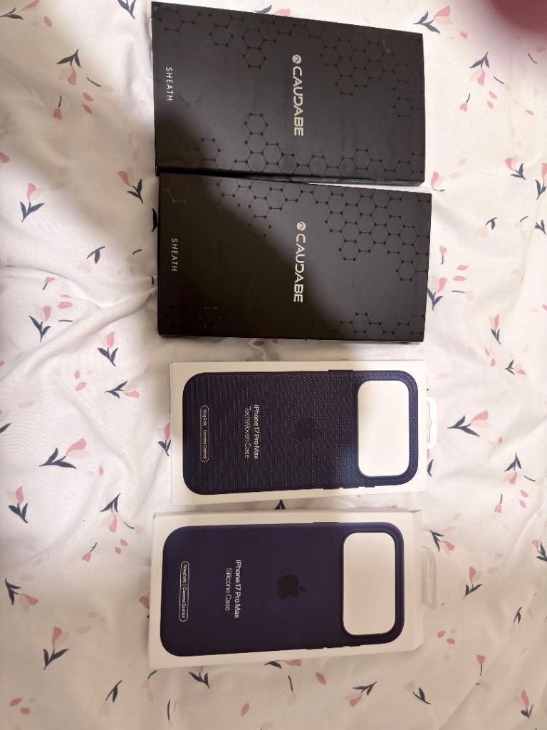 Caudabe sheaf and official apple cases 