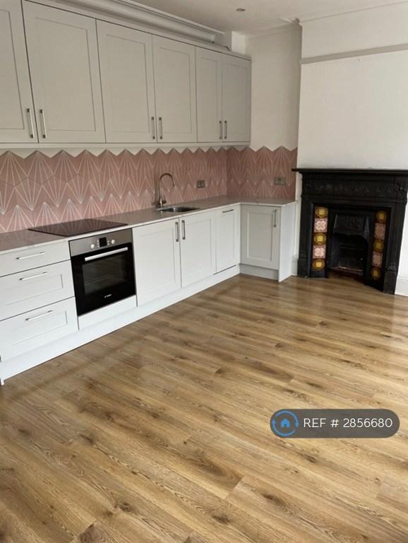 3 bedroom flat in Morland Avenue, Croydon, CR0 (3 bed) (#2856680)