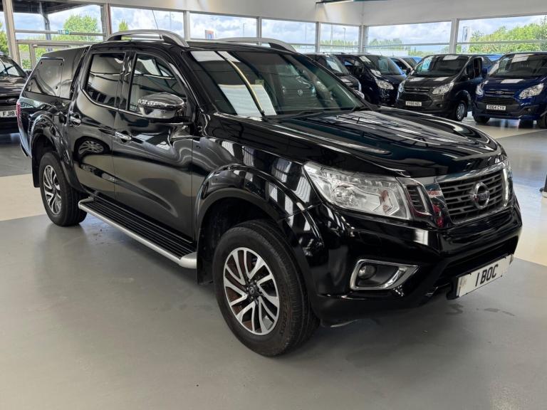 2017 Nissan Navara Double Cab Pick Up Tekna 2.3dCi 190 4WD Auto PICK UP DIESEL Automatic