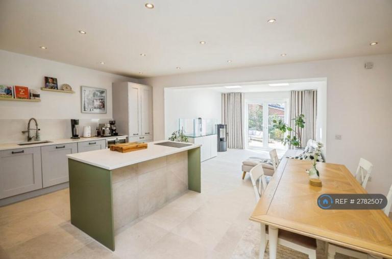 4 bedroom house in Rhodfa Gladstone, Penymynydd, Chester, CH4 (4 bed) (#2782507)