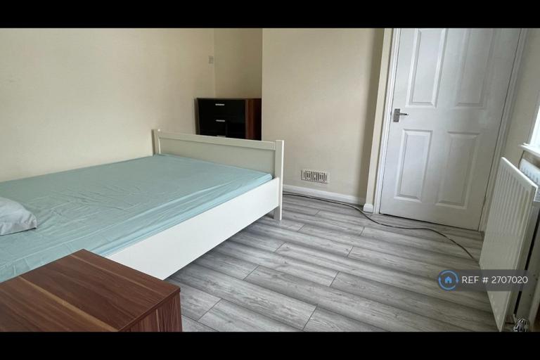 1 bedroom in Stanley Road, Gillingham, ME7 (#2707020)