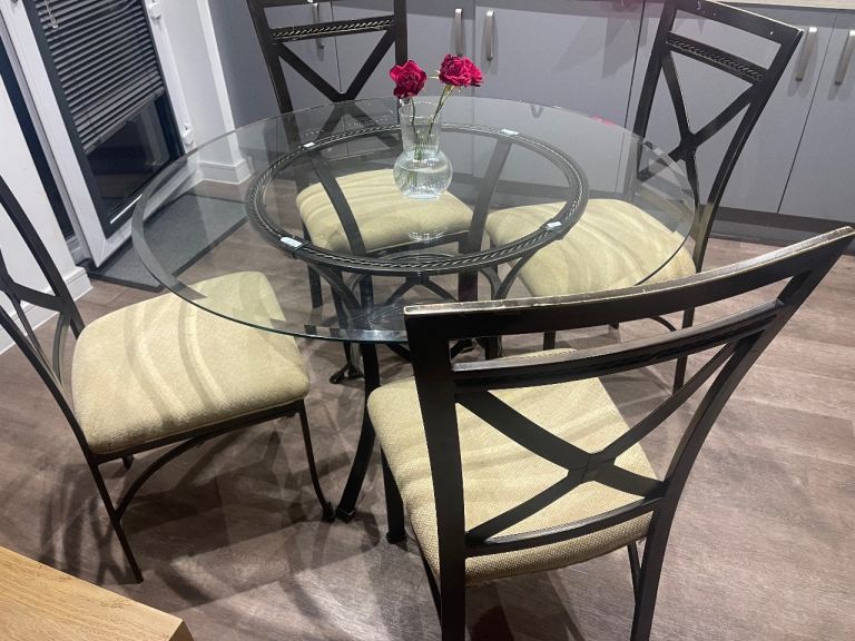 Round glass table kitchen /. Dining / coffee table