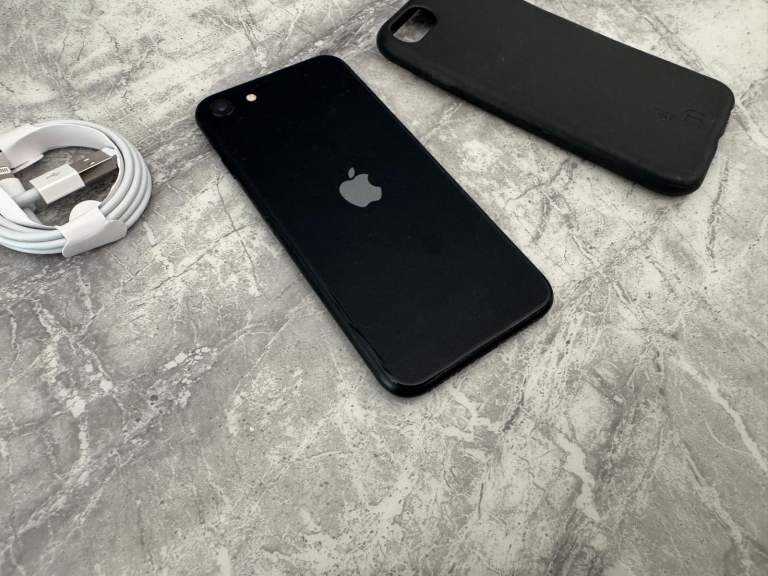 Apple iPhone SE 3rd Generation 64GB Unlocked