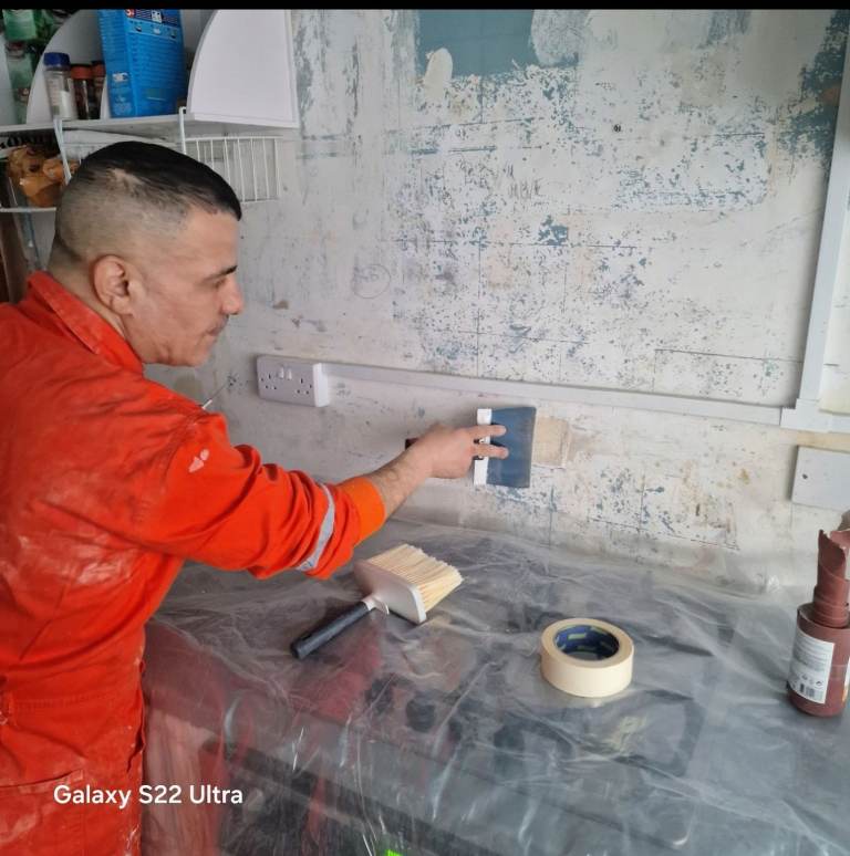 Decorator in Battersea 