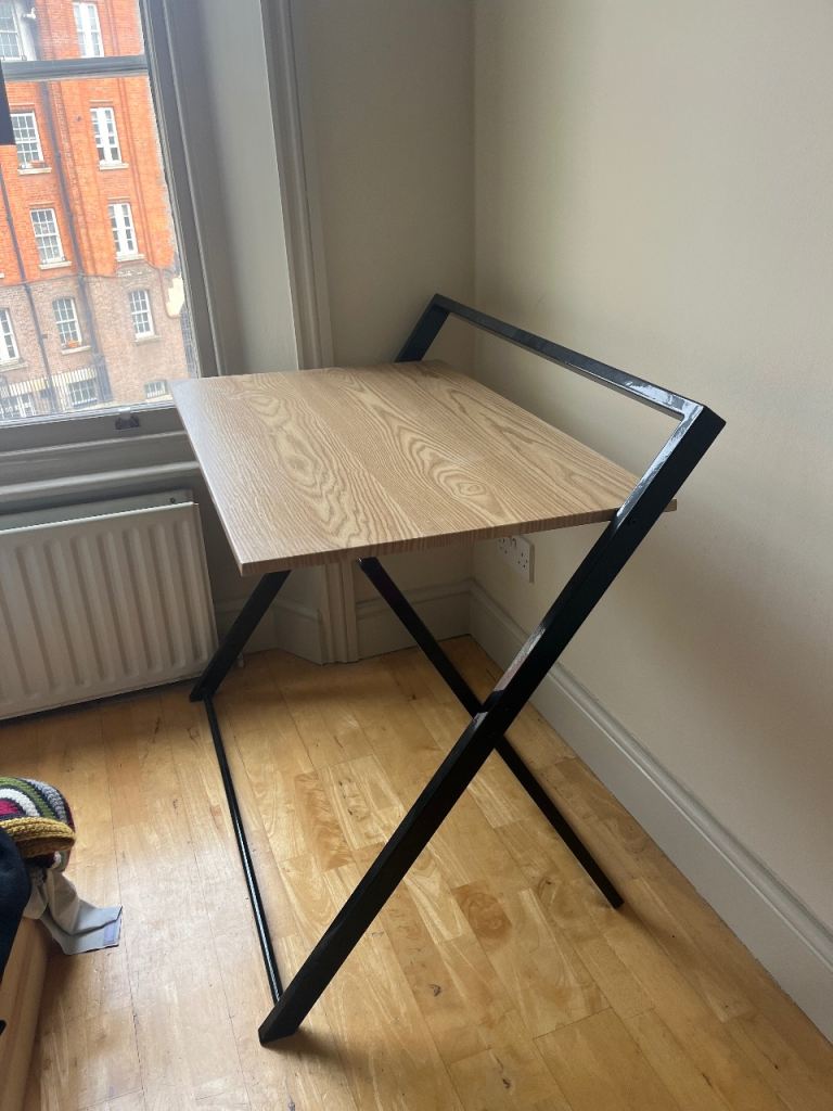 Habitat folding desk