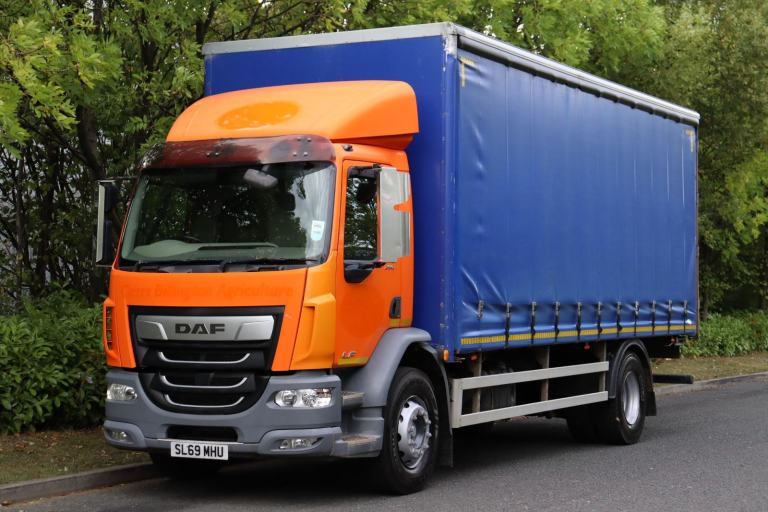 DAF LF 290 4X2 24FT CURTAINSIDE (2020)
