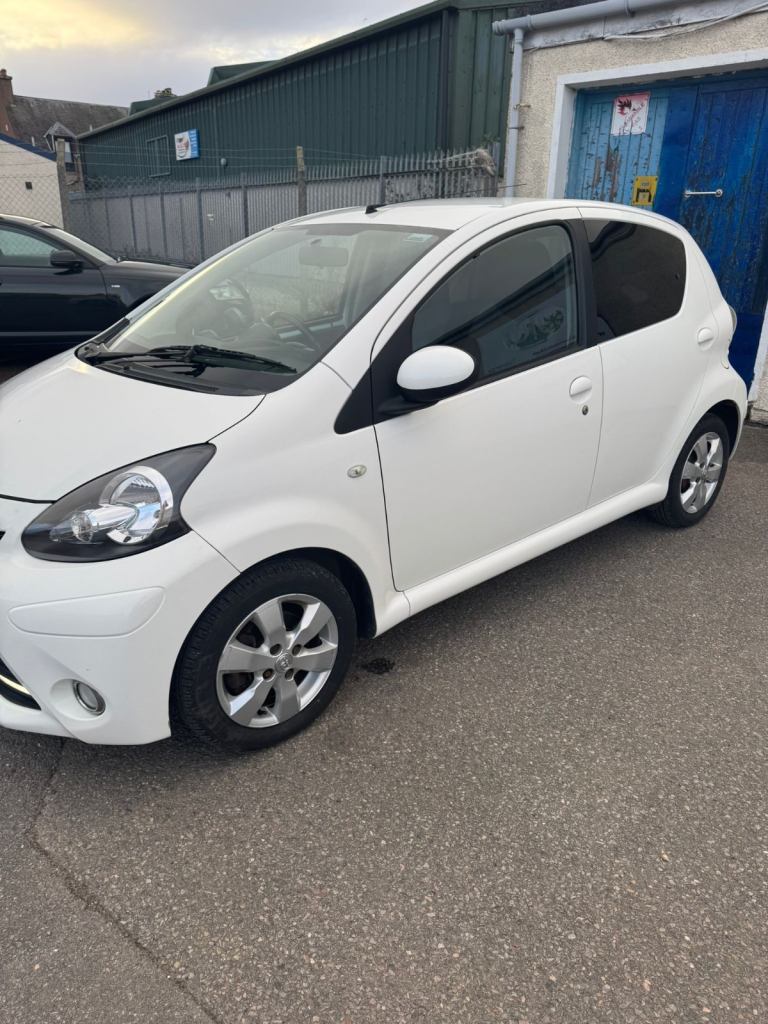 Toyota AYGO FIRE 1.0 - CEAN & RELIABLE 