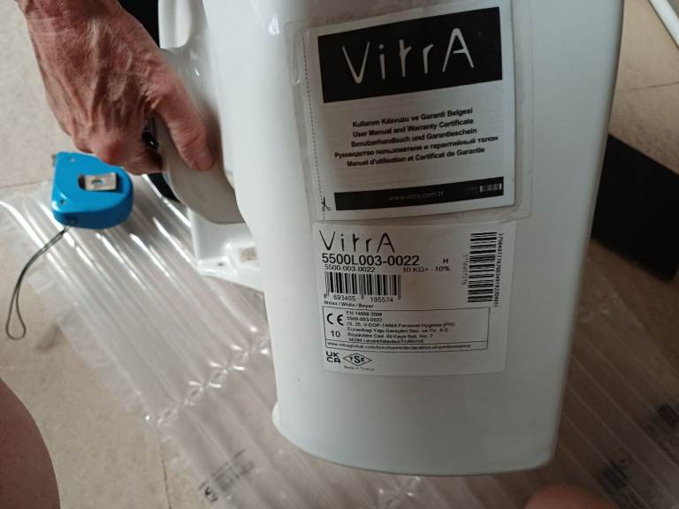 Vitra S20 cloakroom basin 