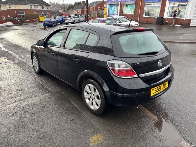 Vauxhall, ASTRA, Hatchback, 2010, Manual, 1598 (cc), 5 doors