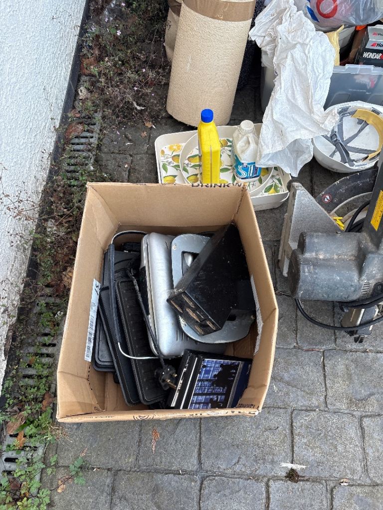Box of Assorted Household Items – Fair Condition