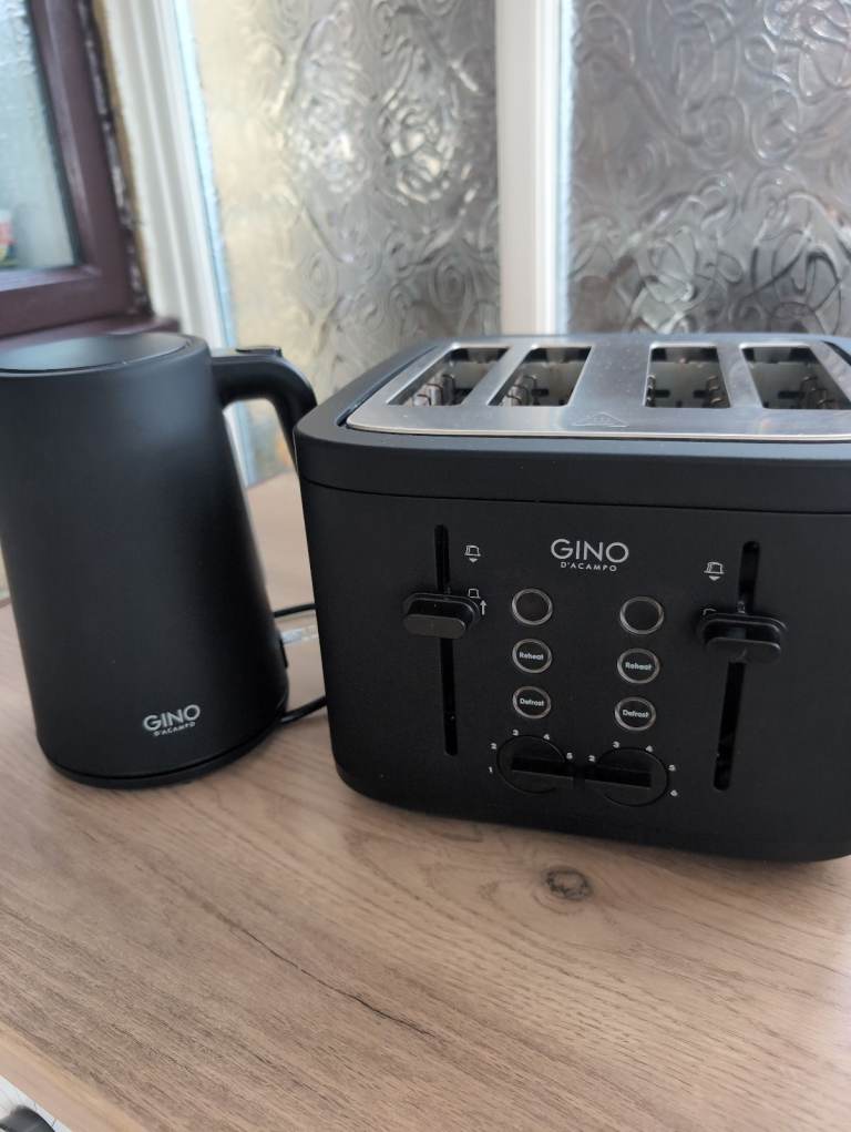 Gino Black Kettle and 4-Slice Toaster Set – Good Condition