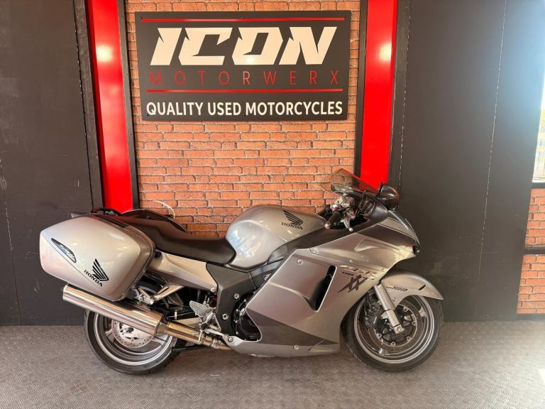 Honda CBR1100XX Super Blackbird 1100 SINGLE OWNER LOW MILES