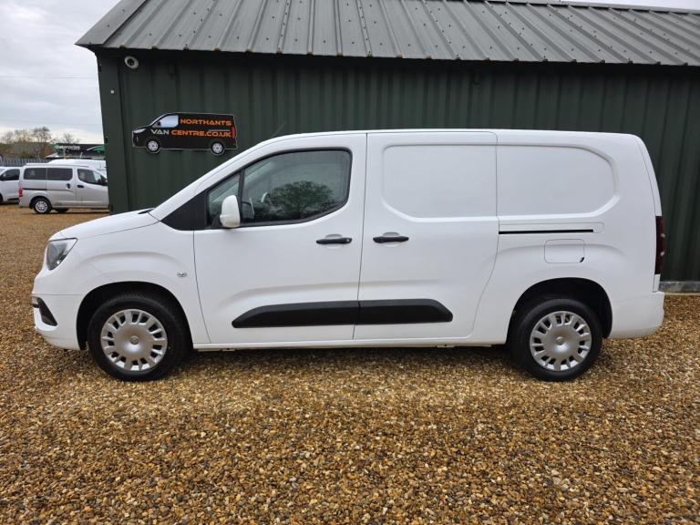 2021 Vauxhall Combo 2300 1.5 Turbo D 100ps L2 H1 Sportive Van * PLUS VAT *  PANEL VAN Diesel Manual