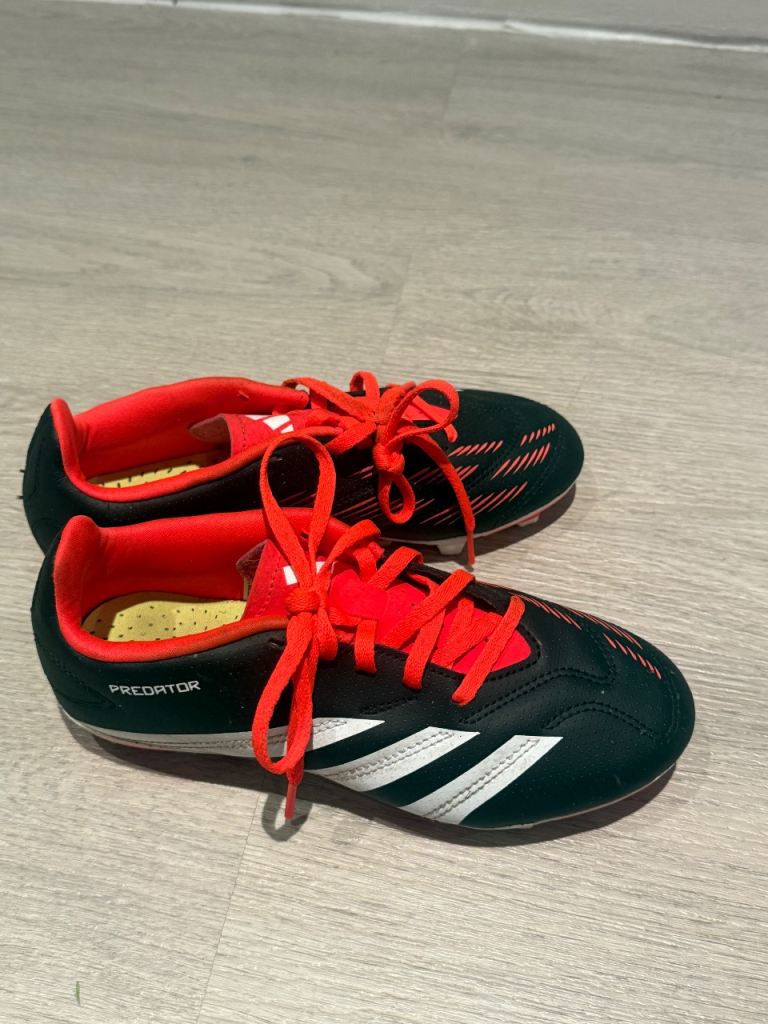 Boots size 3