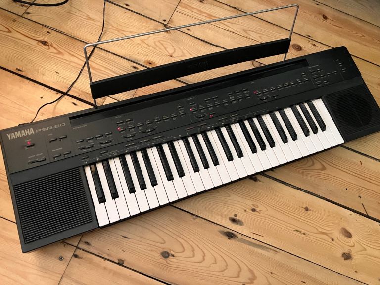 1980s Yamaha PSR-60 Keyboard Synthesizer DX7 Lite