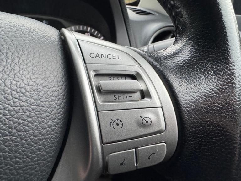 2020 Nissan Navara 2.3 dCi Tekna Auto 4WD Euro 6 4dr PICK UP Diesel Automatic