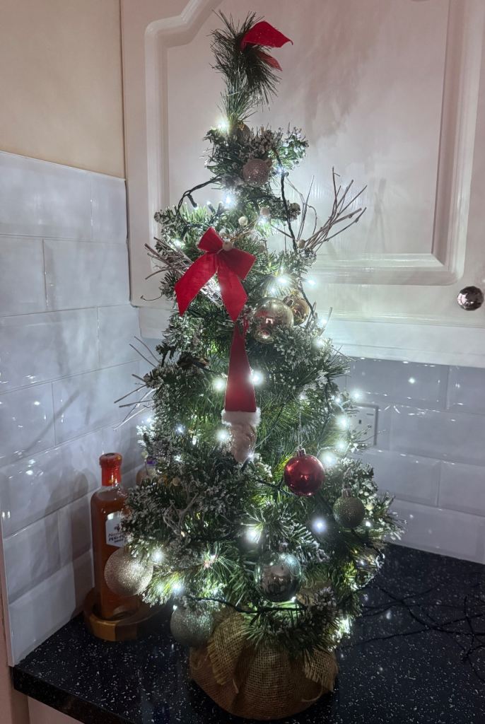 2ft 8" Snowy Christmas Tree with Lights & Baubles and bows  . (86cm tall). 