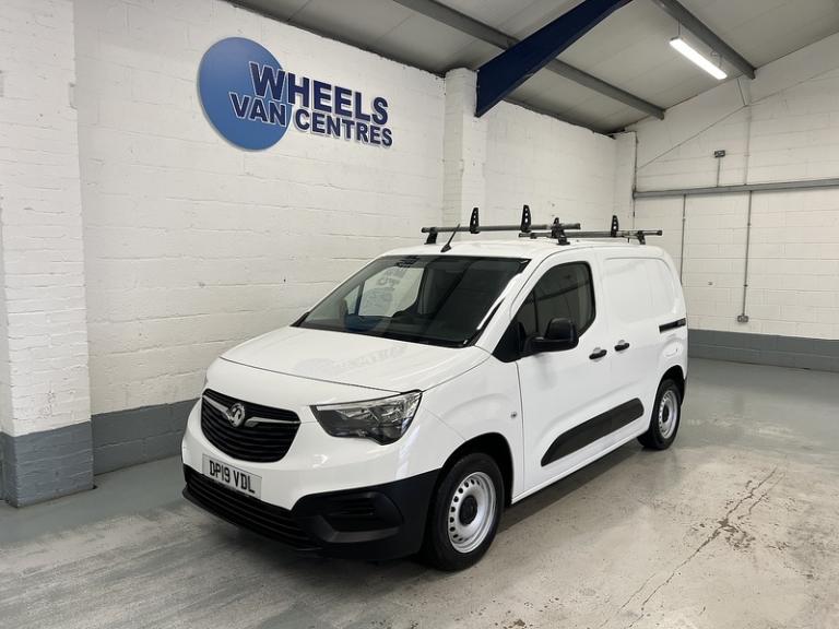 2019 Vauxhall Combo 1.6 Turbo D 2000 Edition Panel Van 4dr Diesel Manual L1 H1 Euro 6 (75 ps) Pan...