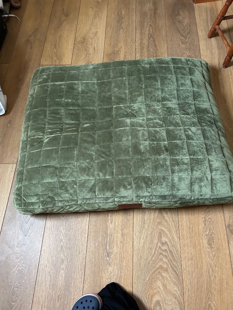 Slumberdown dog bed 
