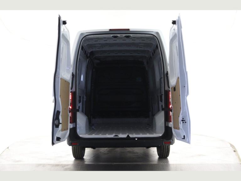 2025 Renault Master LM35 Blue dCi 150 Advance Medium Roof Van Auto PANEL VAN DIESEL Automatic