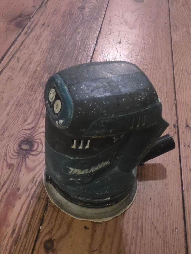 For sale is Makita orbital sander
