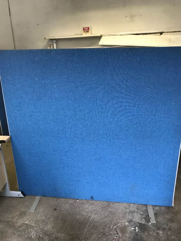 OFFICE BULLETIN MEMO FREESTANDING REVERSIBLE LARGE PADDED NOTICE BOARD