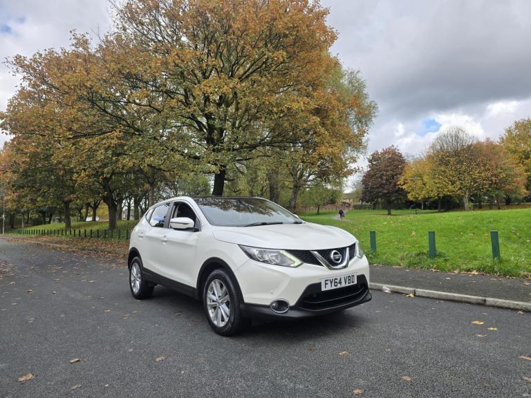 2014 Nissan Qashqai 1.5 dCi Acenta Premium 5dr HATCHBACK Diesel Manual