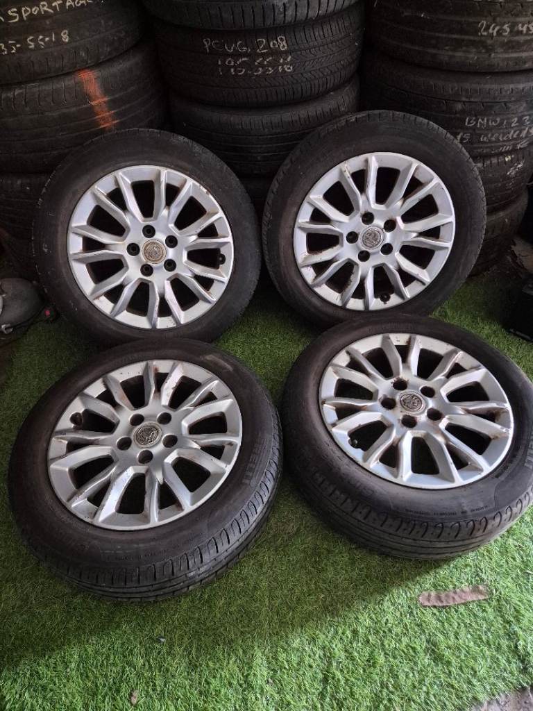 Vauxhall Astra  205/55R 16 Inch Alloy Wheels!