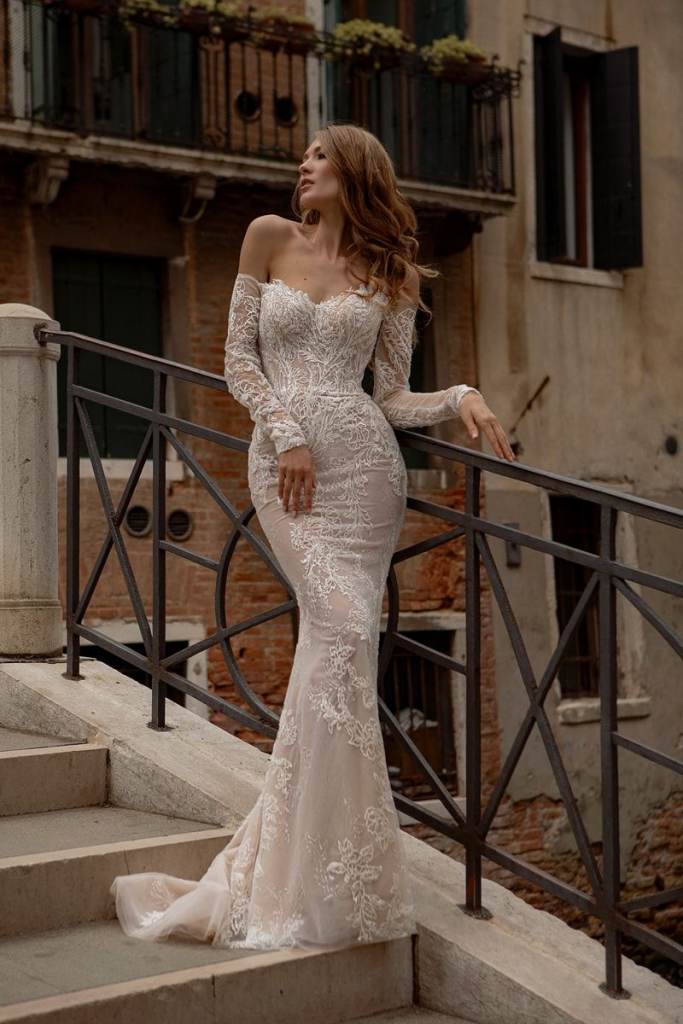 Brand new wedding dress, unworn unaltered Size 12