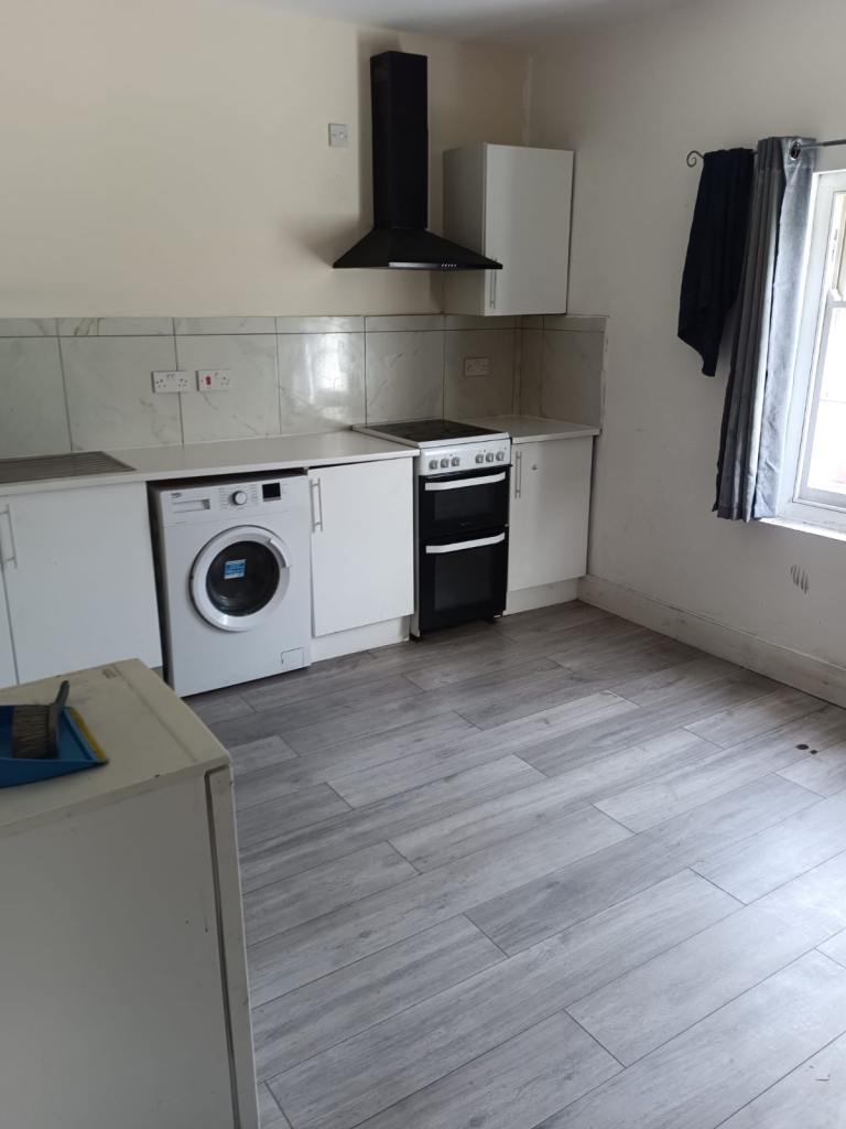 Two bedroom flat for rent wolverhampton