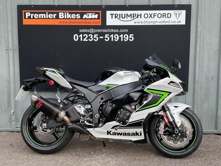 GOREGOUS ONE OWNER 2023/23 KAWASAKI ZX10-R PERFORMANCE MOTORCYCLE