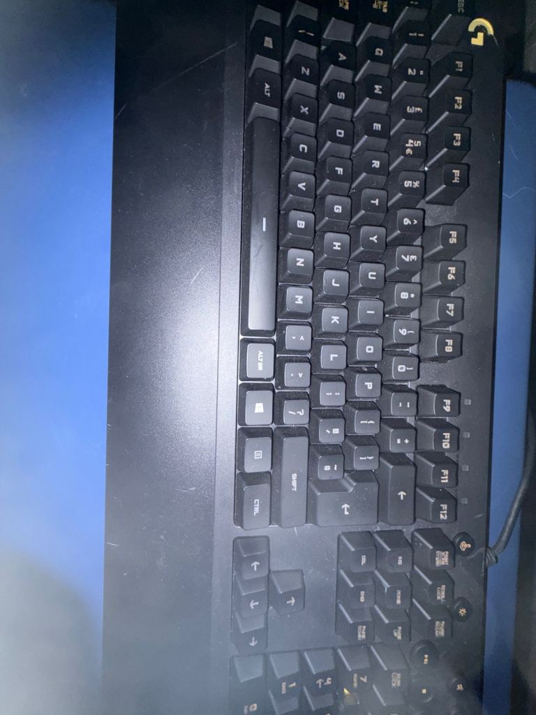 Logitech keyboard gaming buy tn it’s good like bc I am going to quit so aye