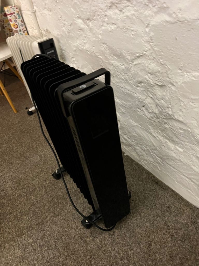 image for 2500W Smart Wi-Fi Oil-Filled Radiator (Touch-Control Panel)