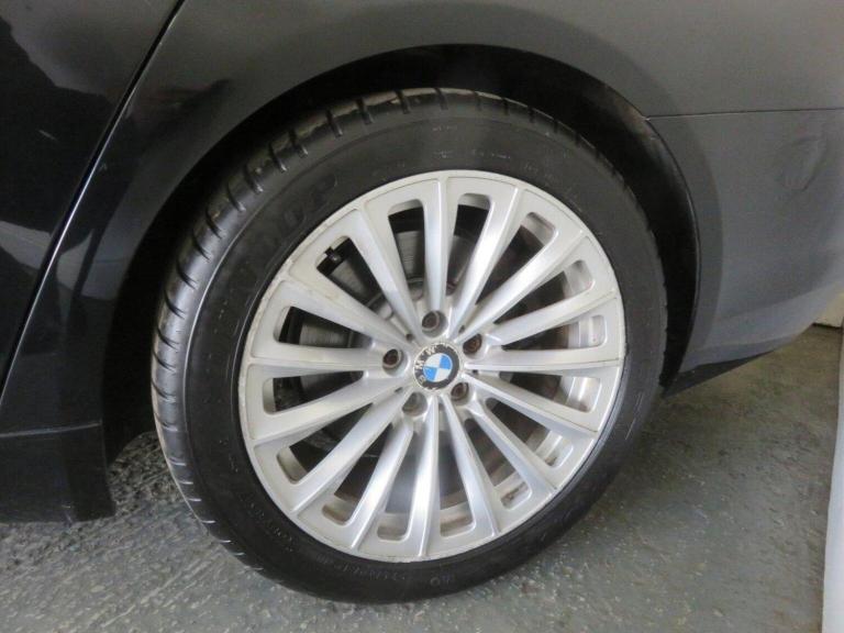 BMW 7 SERIES 3.0 730d SE Saloon Black Auto Diesel 2013