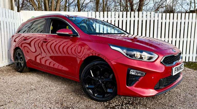 CAN'T GET CREDIT? CALL US! Kia Ceed Sportswagon 1.0 T-GDi ISG 3 - £199 DEPOSIT, £76 PER WEEK