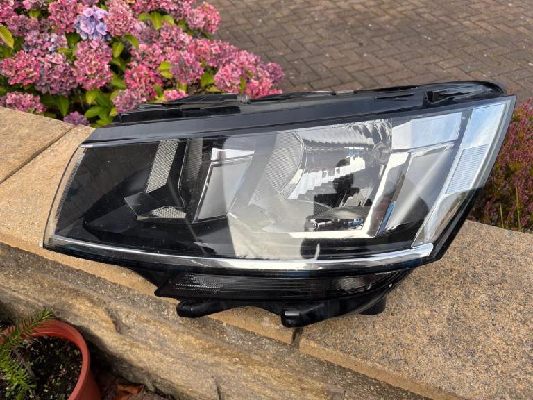 VW Transporter headlights 