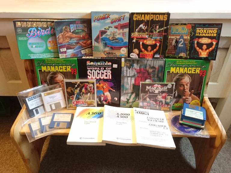 Job lot Amiga Commodore Games & Software CAN POST