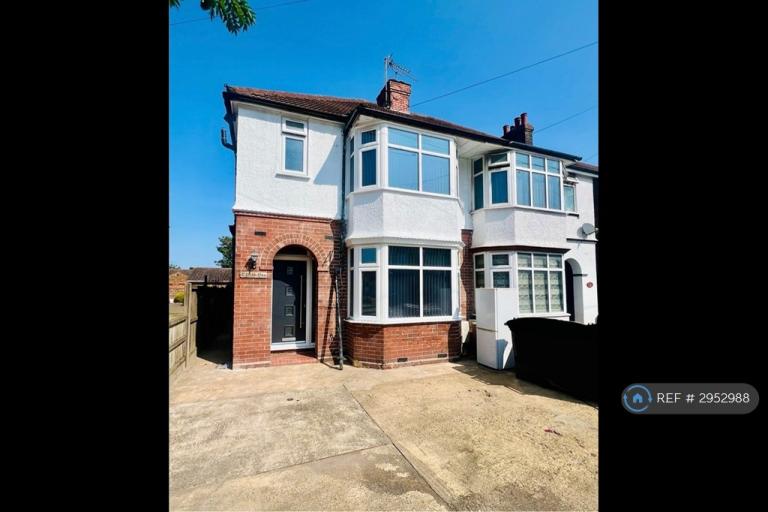 3 bedroom house in Blundell Road, Luton, LU3 (3 bed) (#2952988)