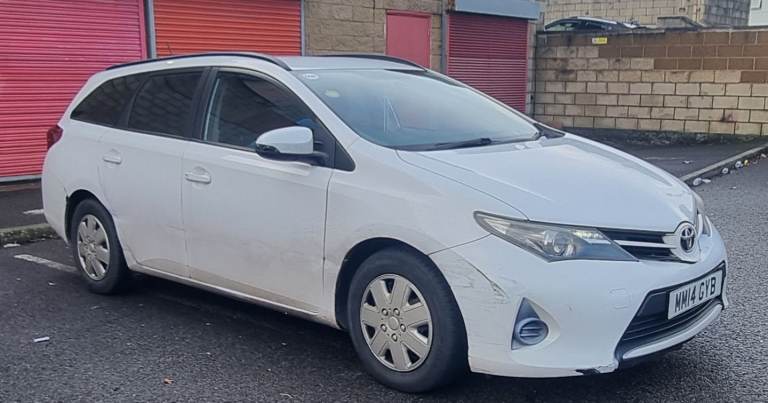Toyota Auris Active Estate, 1.4 D4-D, £20 Tax 
