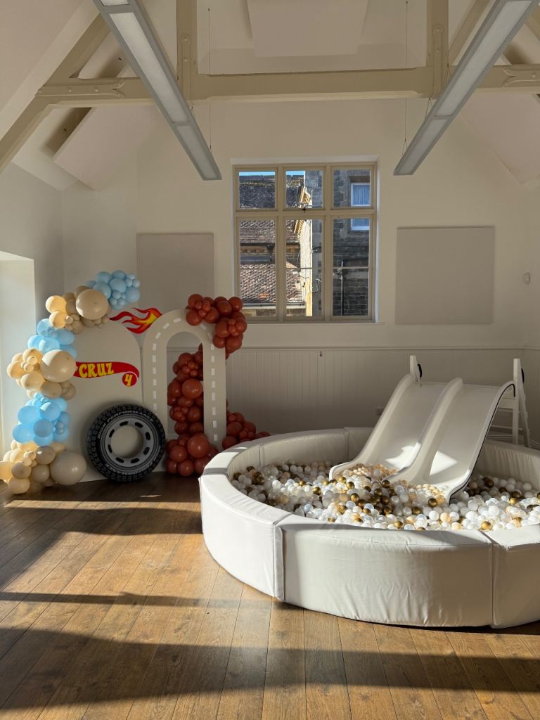 10ft XL Ball Pit & Fibre Glass Slide