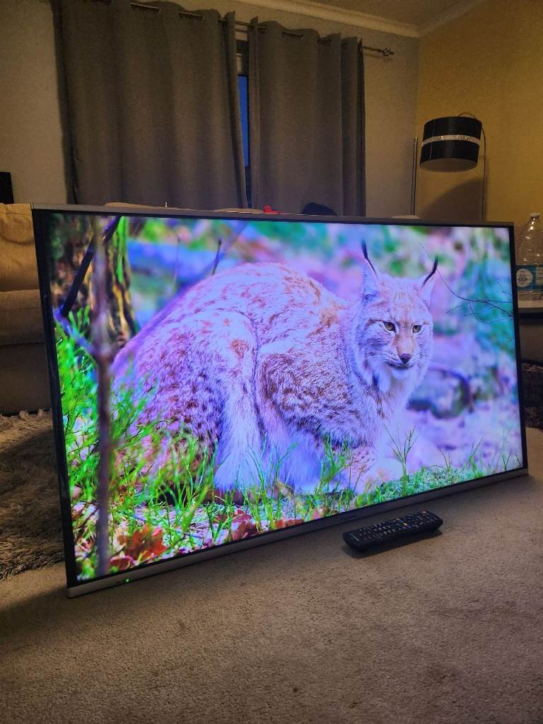 50" Panasonic smart hdr led WiFi TV with REMOTE £110