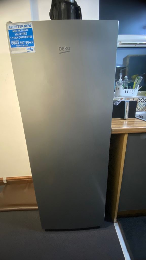 Beko freezer frost free FFG1545S