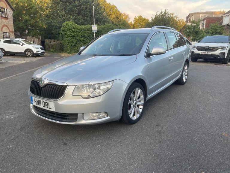 Skoda Superb elegance 2.0 tdi 170 BHP estate 145 th miles mot december