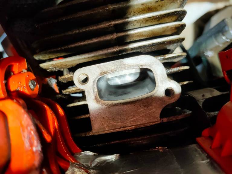 Husqvarna 350 professional petrol chainsaw 