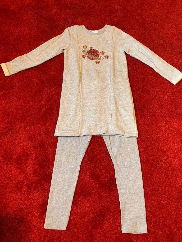 Outfit jumper dress with legging size 8 year
