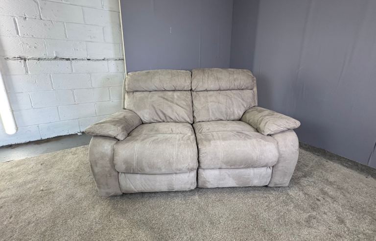 Beige DFS 2 seater  electric recliner sofa DELIVERY AVAILABLE!