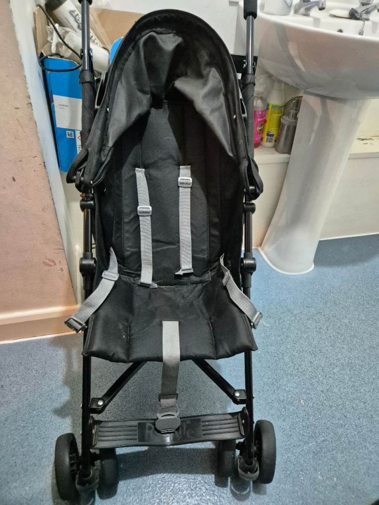 Red Kite Push Me 2U Lightweight Stroller in Midnight Black