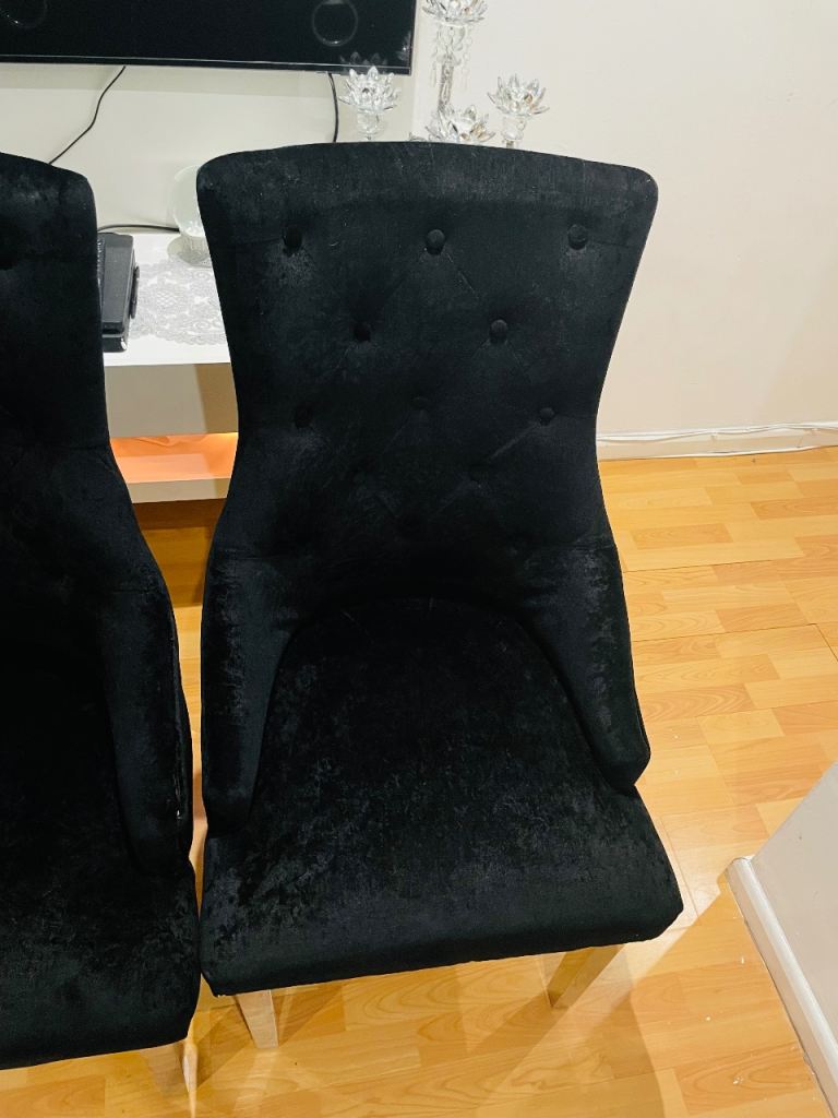 4 Black velvet chairs 