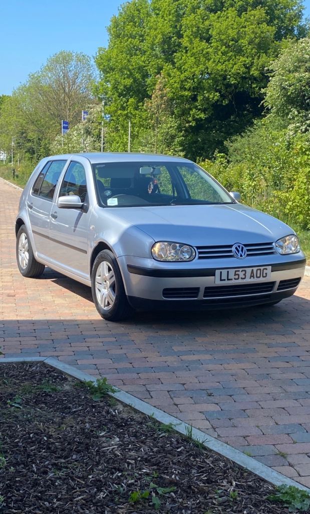 Volkswagen, GOLF, Hatchback, 2004, Manual, 1598 (cc), 5 doors