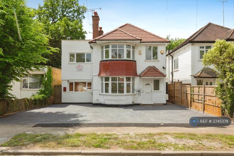 4 bedroom house in Northumberland Road, Harrow, HA2 (4 bed) (#2745378)
